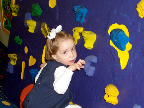 toddler fitness, daycare, climbing walls for kids